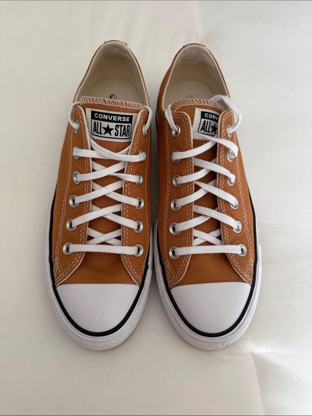 Converse Low Top all star lift Sneakers in Tan with White Accents